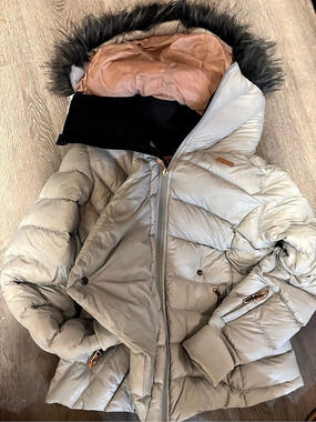 Colmar Women's Hooded Puffer Jacket Size Medium